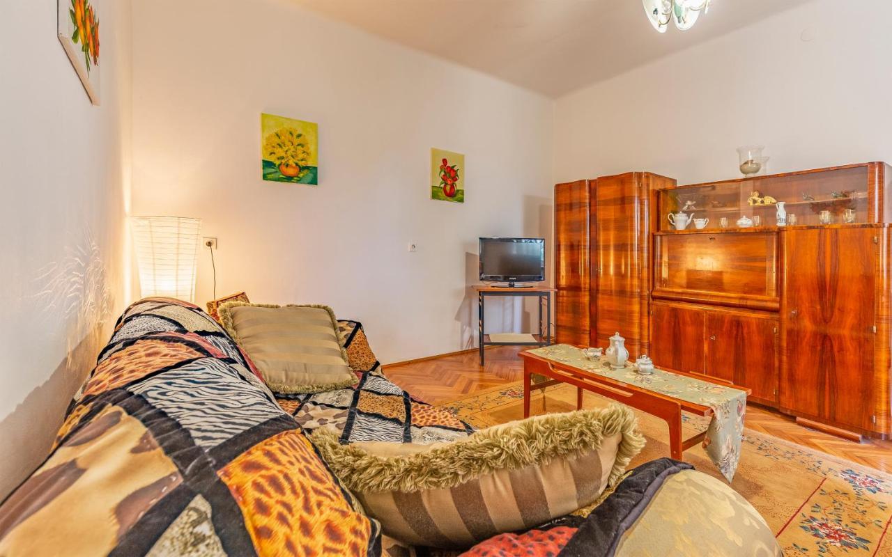 Liznjan - Blue Gate Manor Villa Ngoại thất bức ảnh