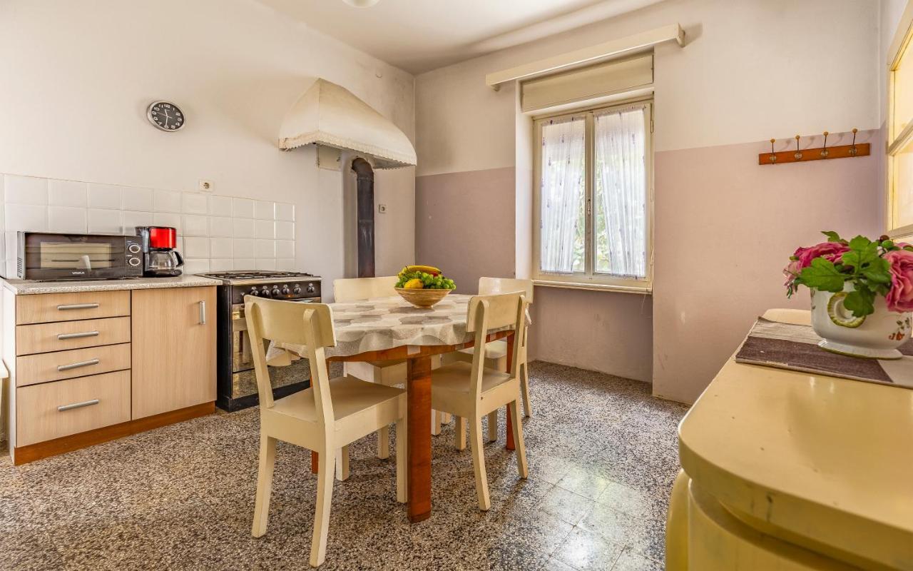Liznjan - Blue Gate Manor Villa Ngoại thất bức ảnh